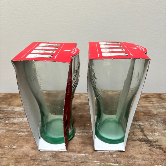 Coca Cola x McDonald's Limited Edition Glass 2015 Series - 1899 Bottle Replica - Picture 3 of 7